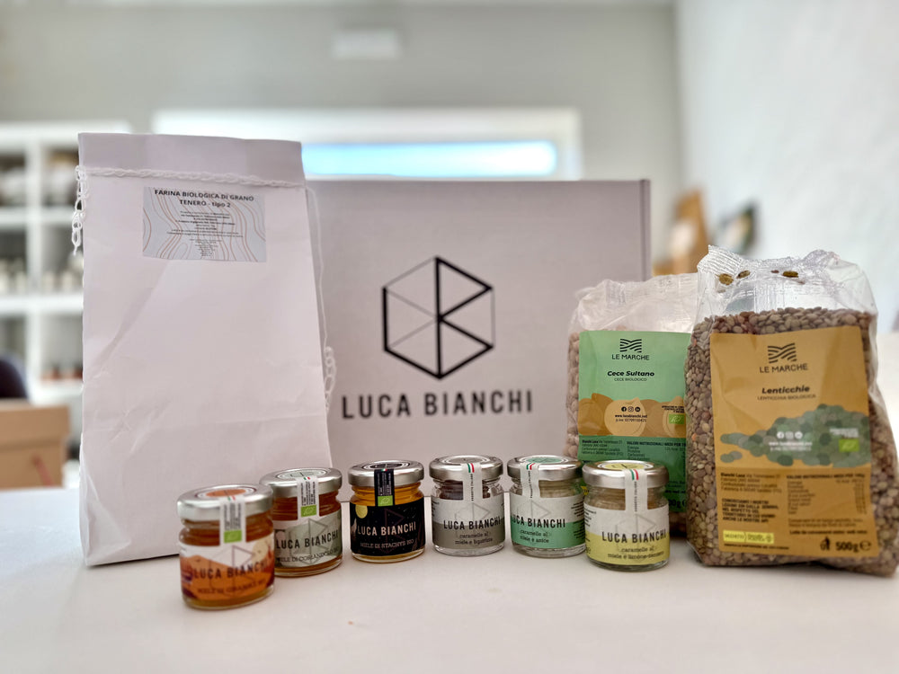 Cesto natalizio biologico con legumi, farina e degustazione di mieli