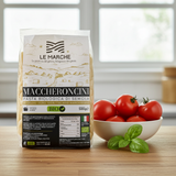 Maccheroncini biologici da grano coltivato a Fabriano nelle Marche dall'azienda agricola Luca Bianchi